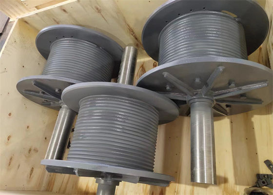 Le tambour à rainures Lebus est un tambour à câbles pour enroulement de câbles.